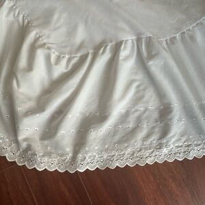 White Lace Eyelet Trim BedSkirt Full size Double